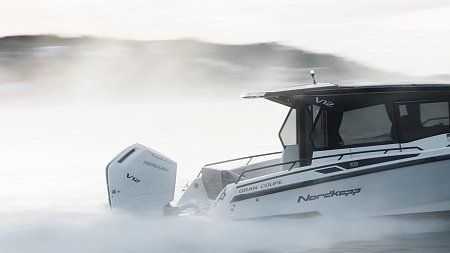 Катер Nordkapp Gran Coupe 905 V12